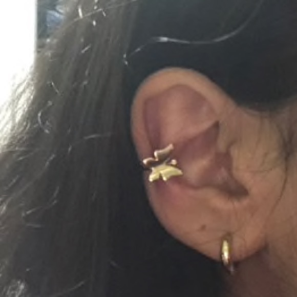🦋Butterfly ear cuff🦋 - Picture 2 of 4
